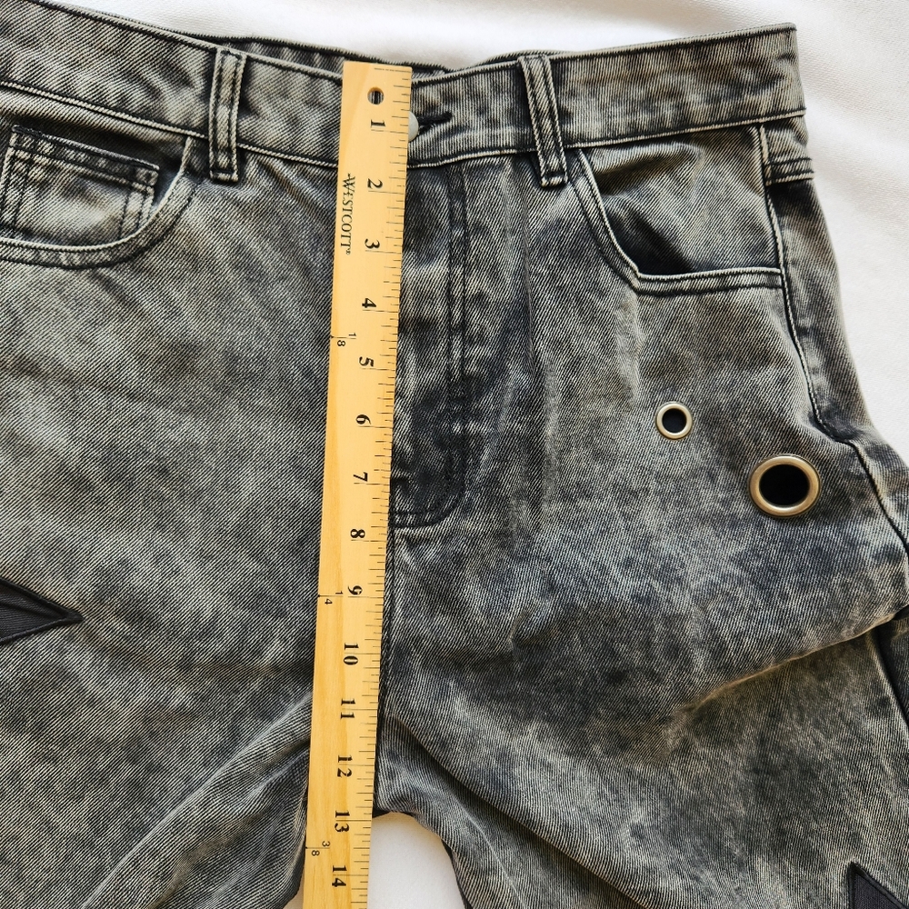 Hot Topic Black Star Grommet Wide Leg Denim Pants Jeans Grunge Goth Punk Size 7 - Picture 14 of 17